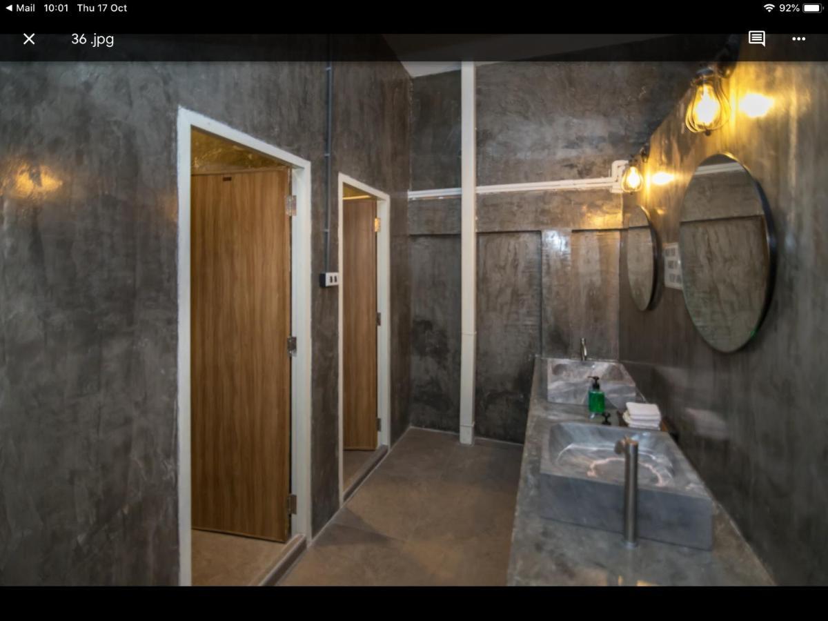 ホテル Tuk'S Sports Bar パッタヤー エクステリア 写真